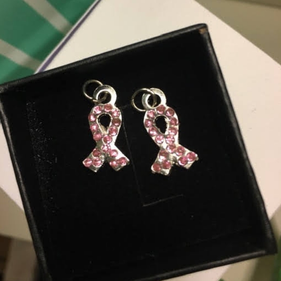 💞They go fast!!💞Pink ribbon charms gift box - Picture 7 of 10